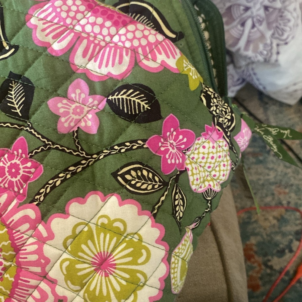 Vera Bradley Green and Pink Floral Women's Bag - Picture 8 of 9
